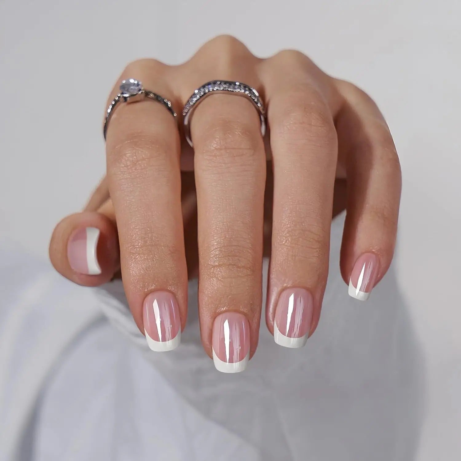 24PCS White Heart French Tip Press On Nails