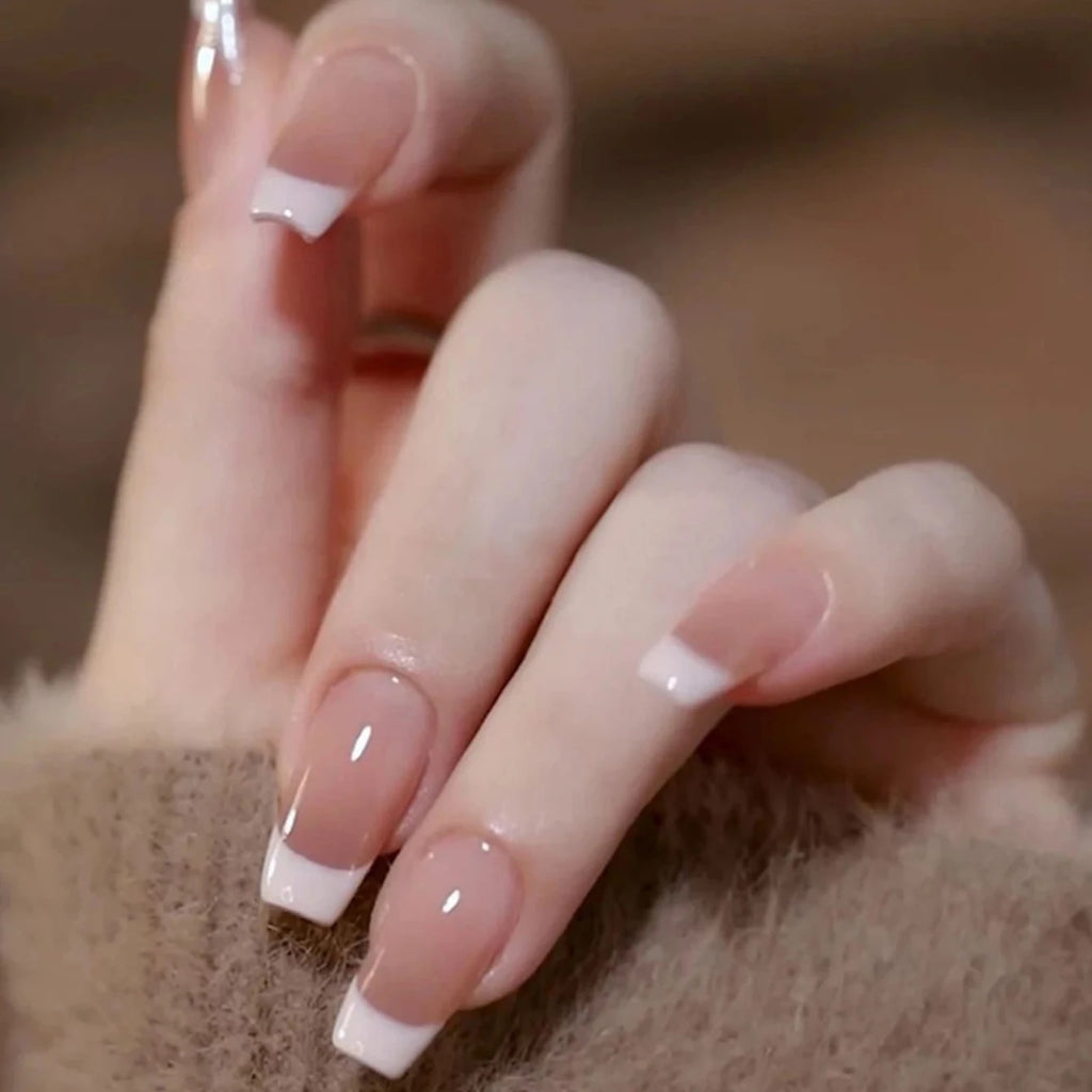 24PCS White Heart French Tip Press On Nails