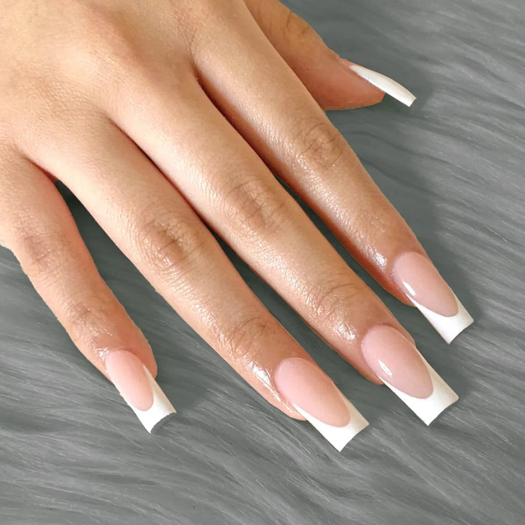24PCS White Heart French Tip Press On Nails