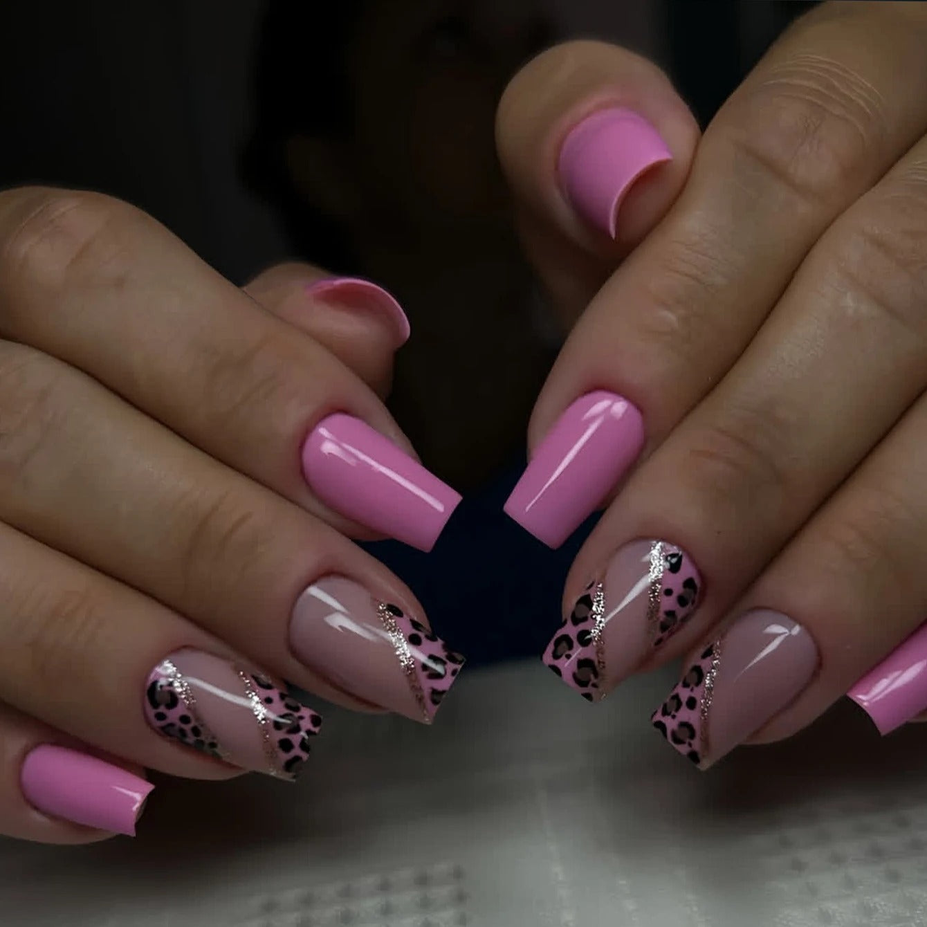 24PCS White Heart French Tip Press On Nails