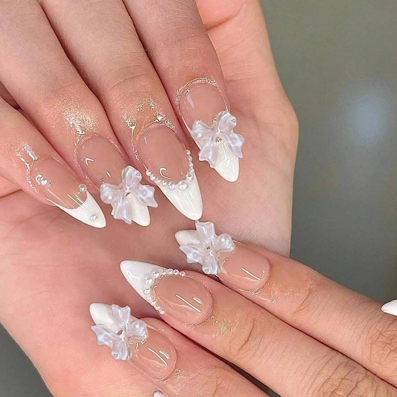 24PCS White Heart French Tip Press On Nails