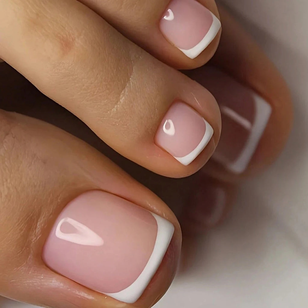 24PCS White Heart French Tip Press On Nails