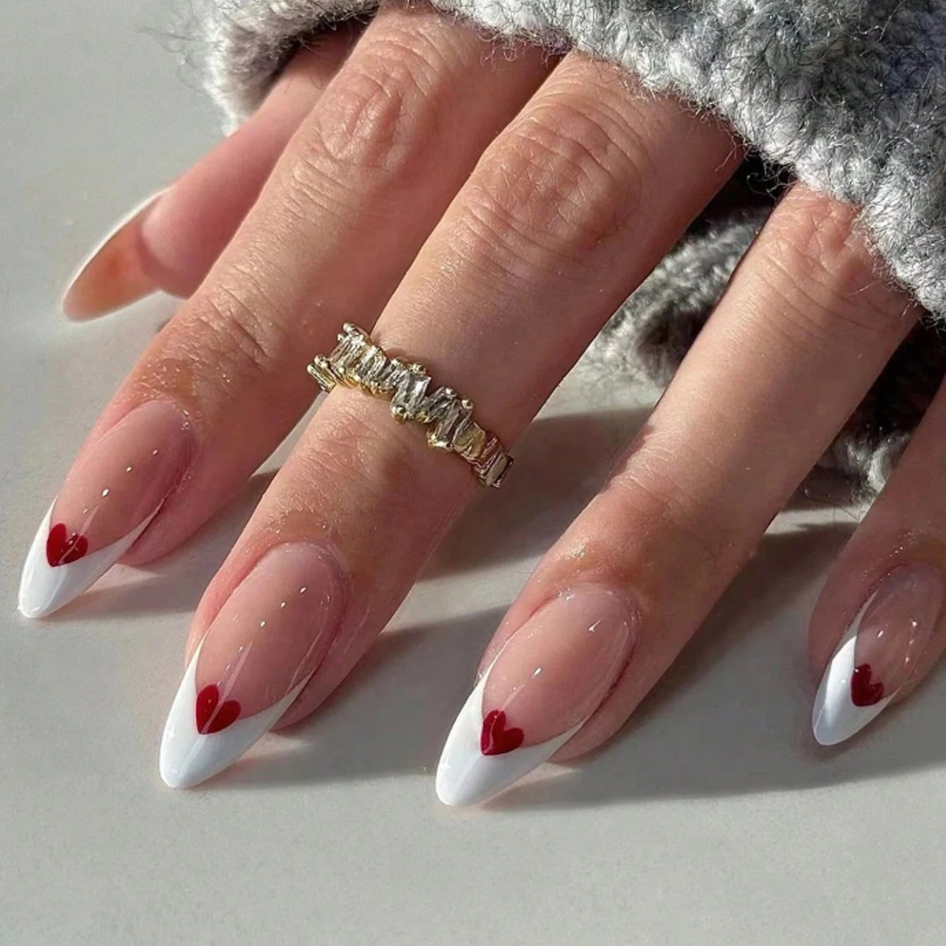 24PCS White Heart French Tip Press On Nails