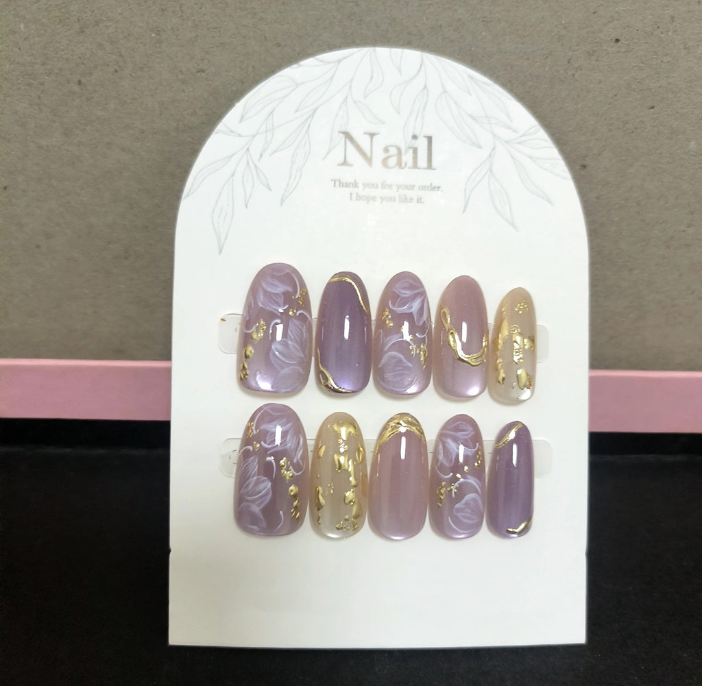 Handmade Purple Flower Cat Eye Press-On Nails (10pcs, Mid-Length Almon)d