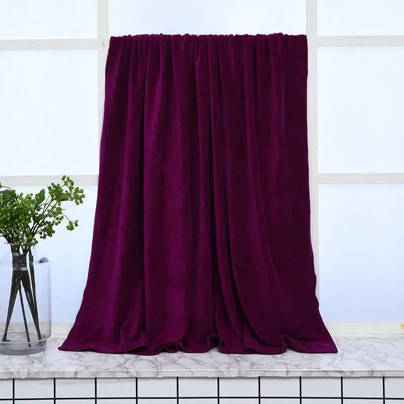 Super Large Microfiber Bath Towel – Ultra Absorbent, Quick-Dry, Soft & Multi-Purpose for Sports & Travel