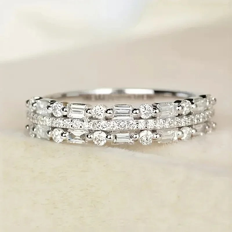 Zirconia Finger Ring for Women – Elegant Engagement & Party Jewelry