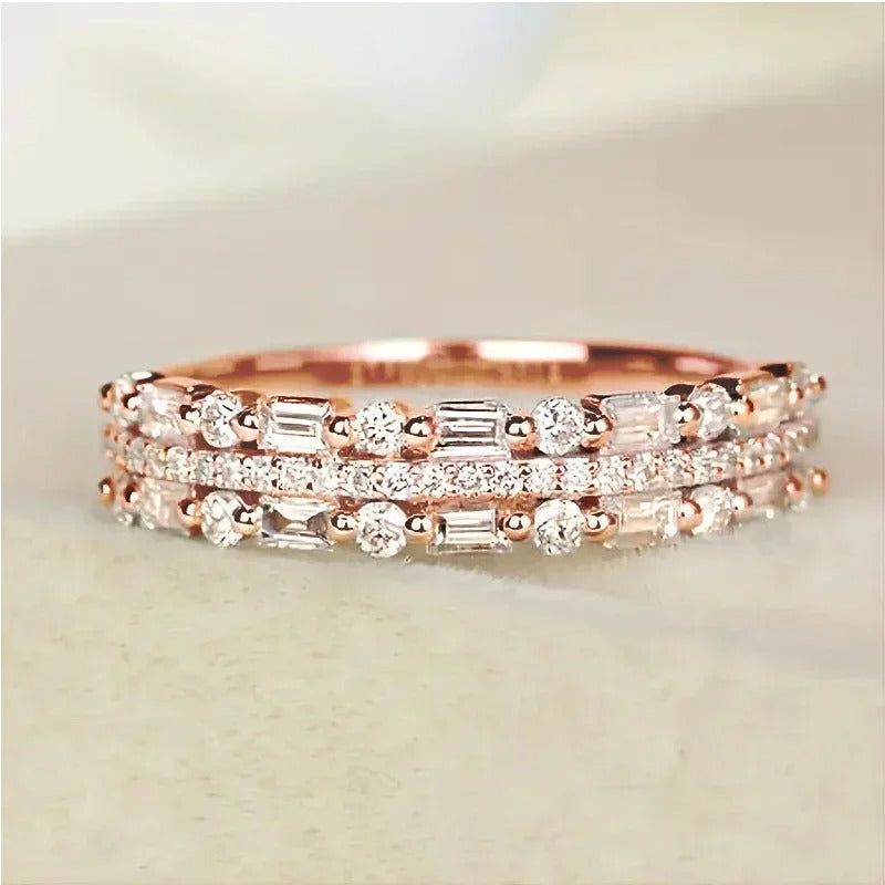 Zirconia Finger Ring for Women – Elegant Engagement & Party Jewelry