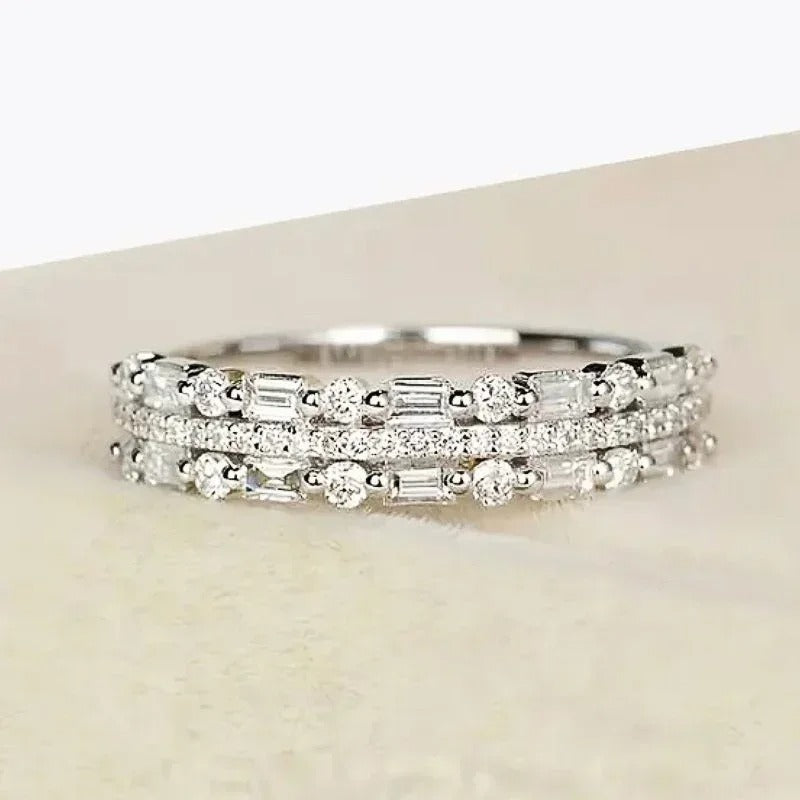 Zirconia Finger Ring for Women – Elegant Engagement & Party Jewelry